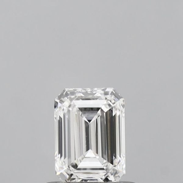 Emerald Lab-Grown Diamond image