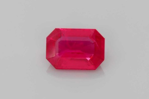 Emerald Gemstone image