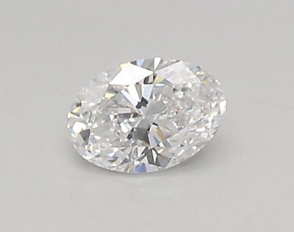 Oval Lab-Grown Diamond image
