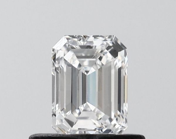 Emerald Lab-Grown Diamond image