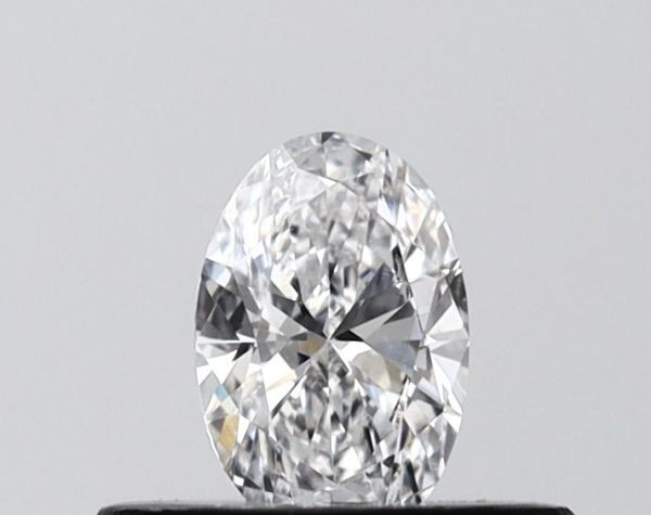 Oval Lab-Grown Diamond image