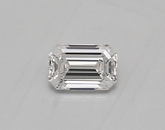 Emerald Lab-Grown Diamond image