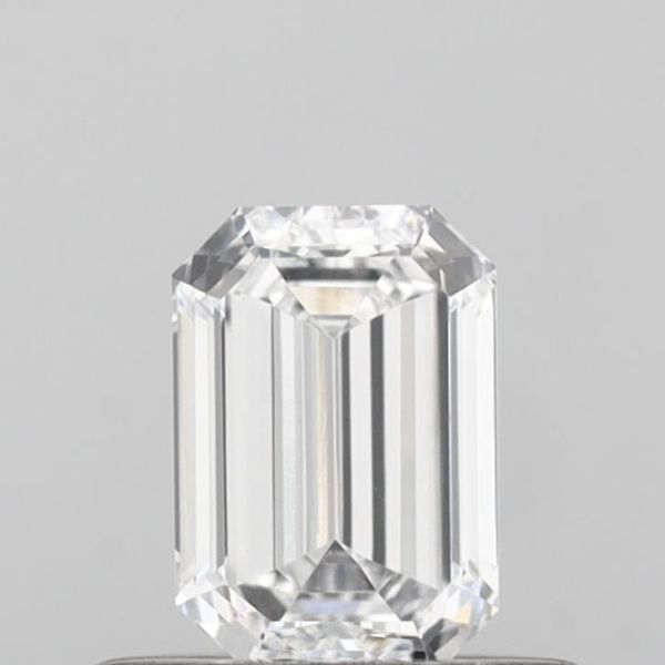 Emerald Lab-Grown Diamond image