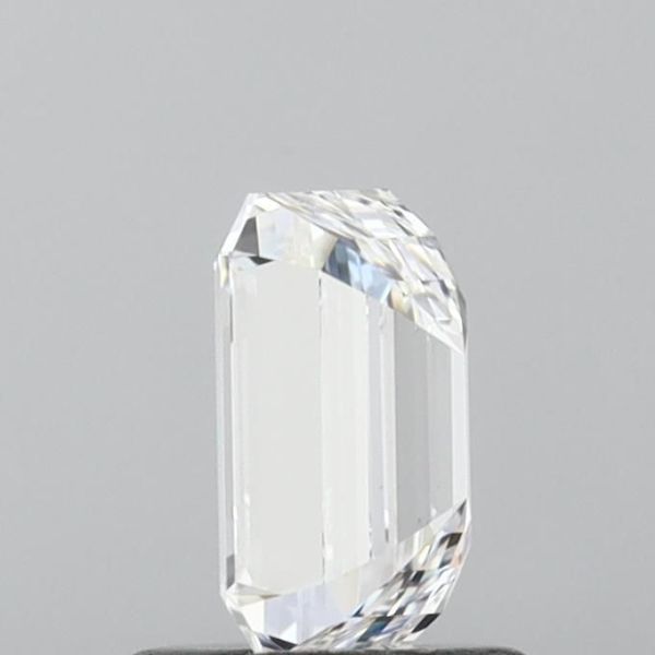 Emerald Lab-Grown Diamond image