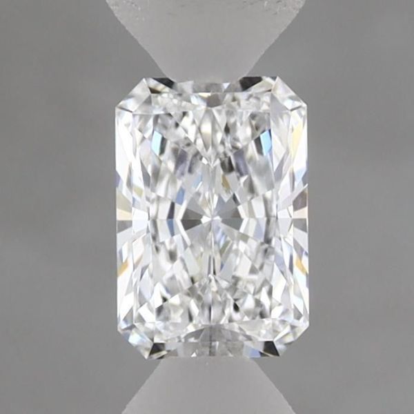 Radiant Lab-Grown Diamond image