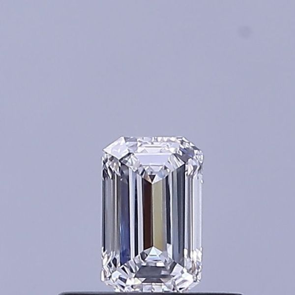 Emerald Lab-Grown Diamond image