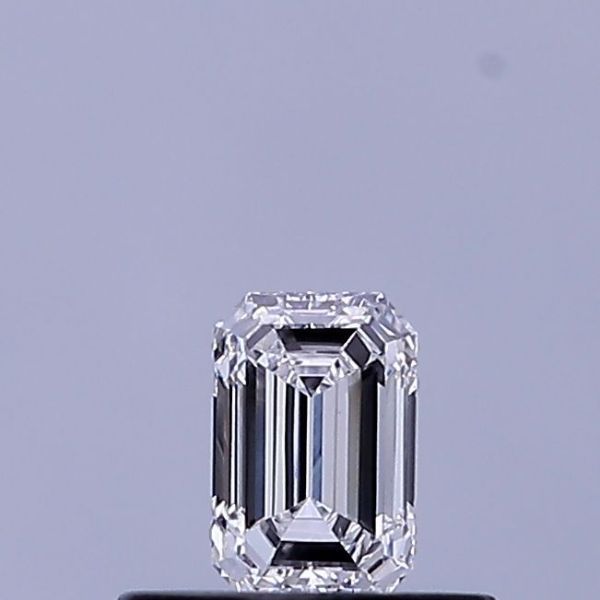 Emerald Lab-Grown Diamond image