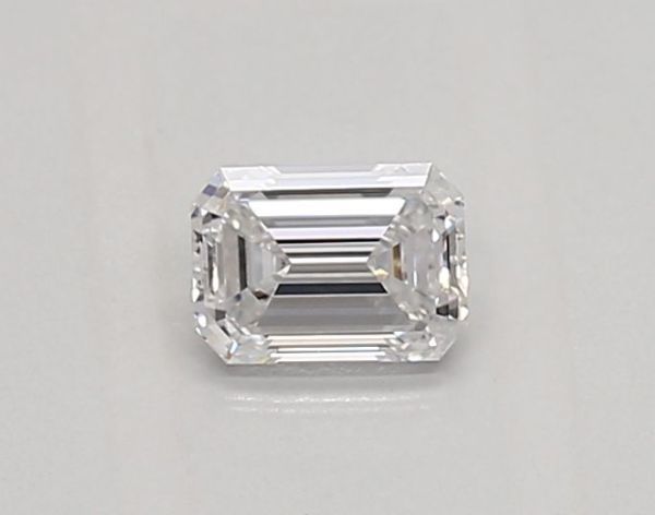 Emerald Lab-Grown Diamond image
