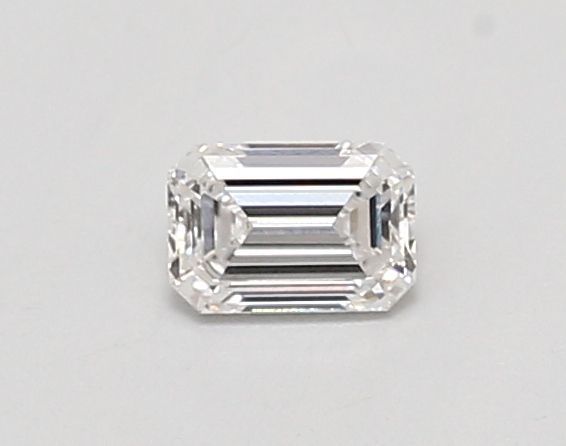 Emerald Lab-Grown Diamond image