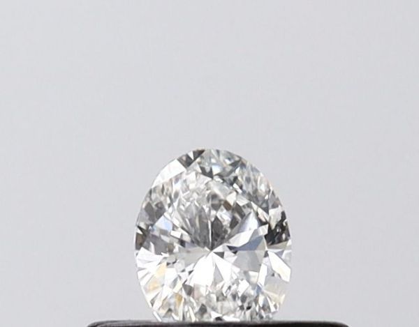 Oval Lab-Grown Diamond image