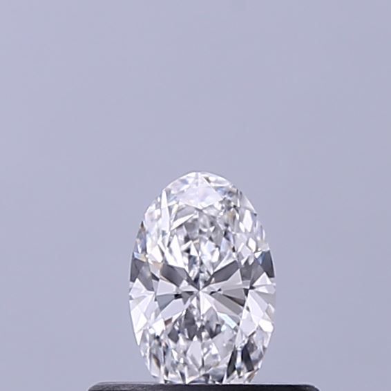 Oval Lab-Grown Diamond image