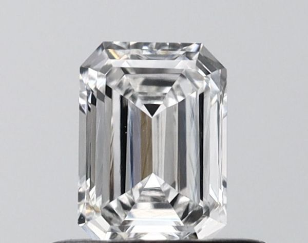 Emerald Lab-Grown Diamond image