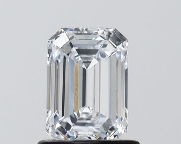 Emerald Lab-Grown Diamond image
