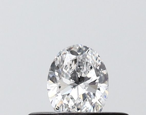 Oval Lab-Grown Diamond image