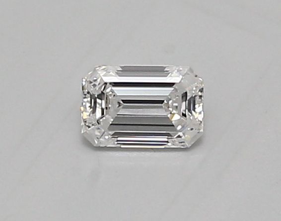 Emerald Lab-Grown Diamond image