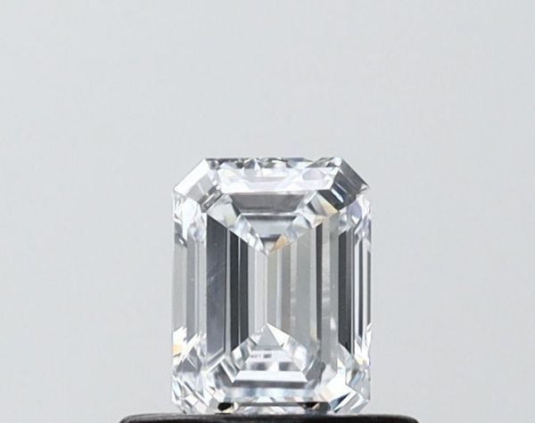 Emerald Lab-Grown Diamond image