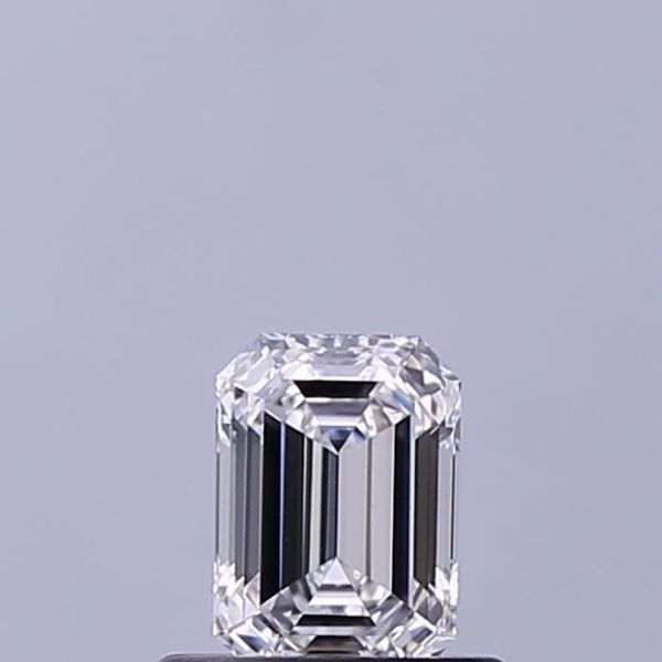 Emerald Lab-Grown Diamond image