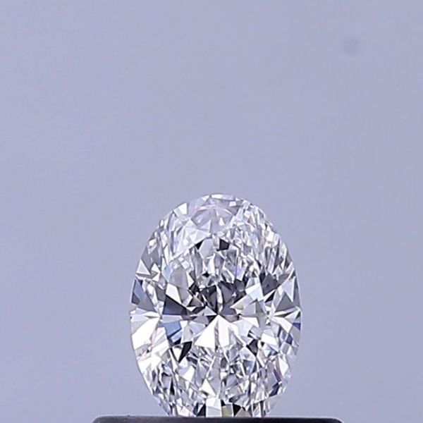 Oval Lab-Grown Diamond image
