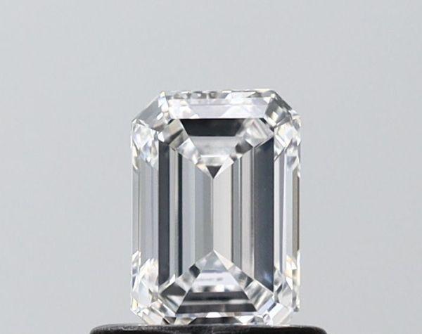 Emerald Lab-Grown Diamond image