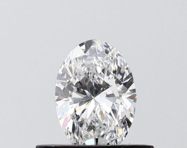 Oval Lab-Grown Diamond image