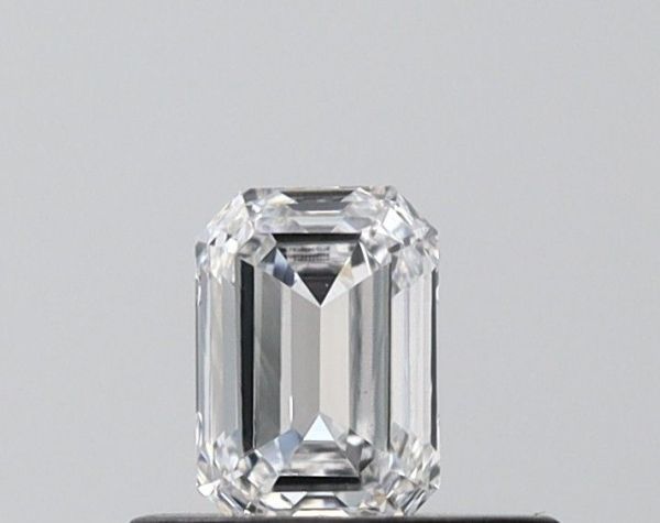 Emerald Lab-Grown Diamond image
