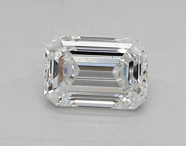 Emerald Lab-Grown Diamond image