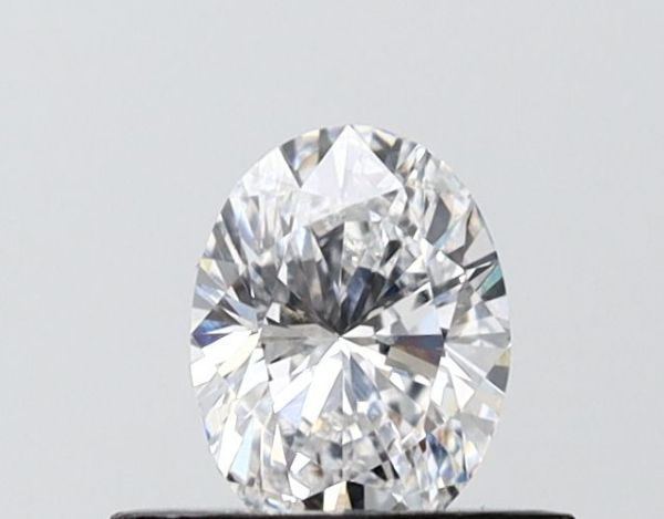Oval Lab-Grown Diamond image