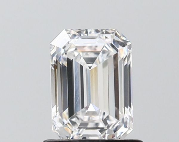 Emerald Lab-Grown Diamond image