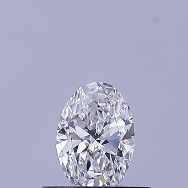 Oval Lab-Grown Diamond image