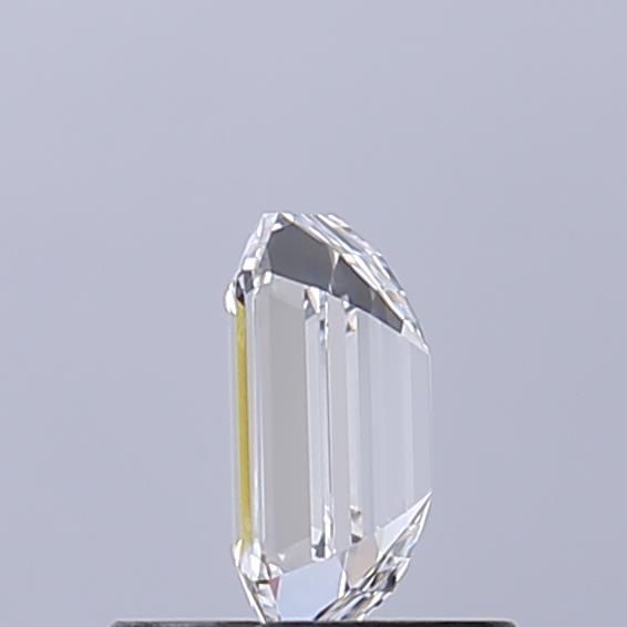 Emerald Lab-Grown Diamond image