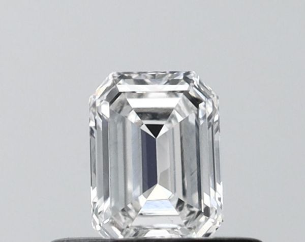 Emerald Lab-Grown Diamond image
