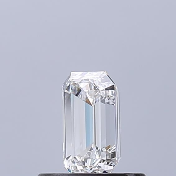 Emerald Lab-Grown Diamond image
