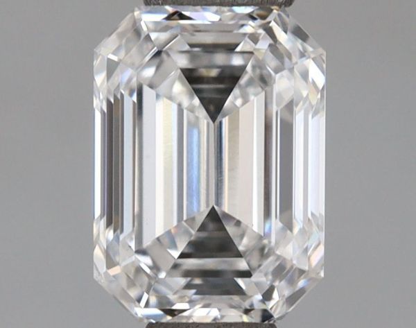 Emerald Lab-Grown Diamond image