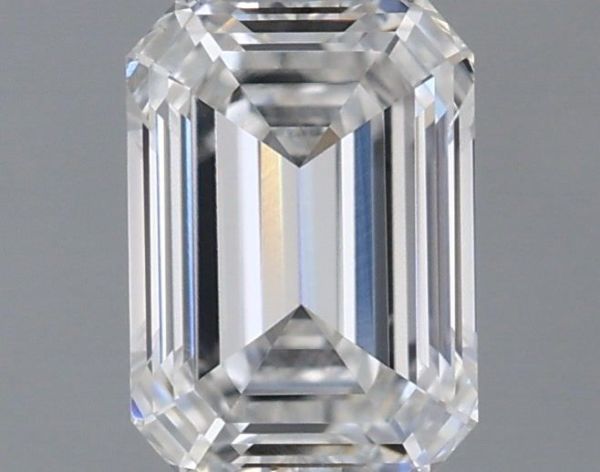 Emerald Lab-Grown Diamond image