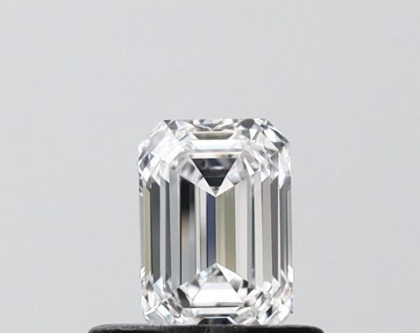 Emerald Lab-Grown Diamond image