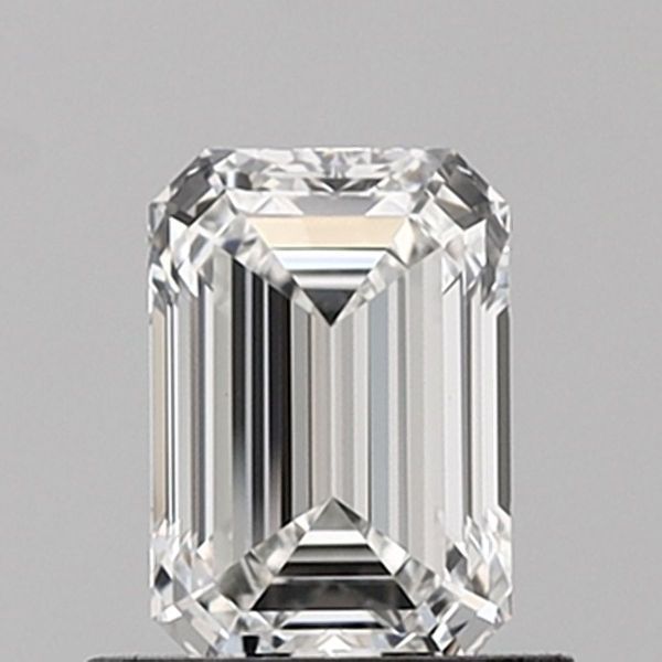 Emerald Lab-Grown Diamond image