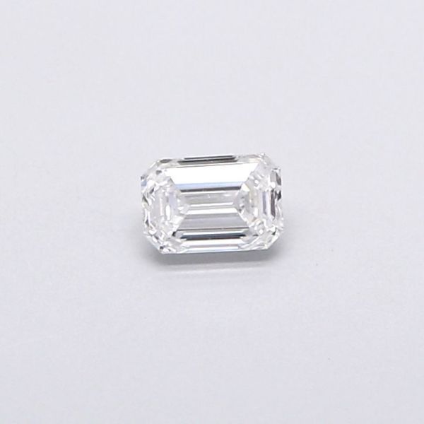 Emerald Lab-Grown Diamond image