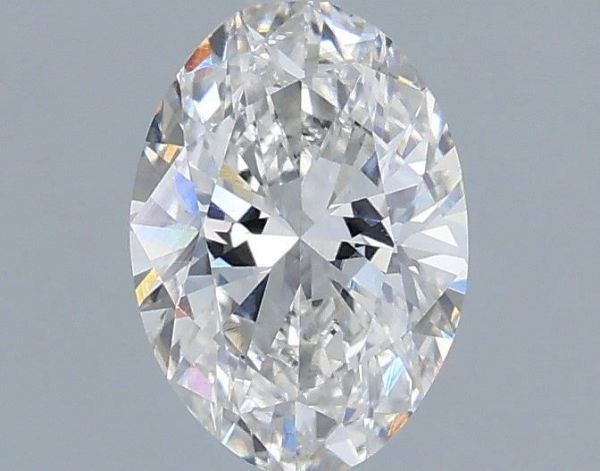 Oval Lab-Grown Diamond image