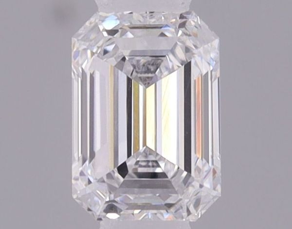 Emerald Lab-Grown Diamond image