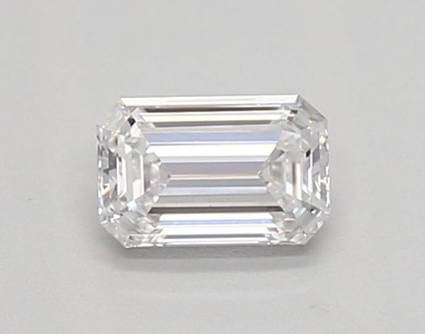 Emerald Lab-Grown Diamond image
