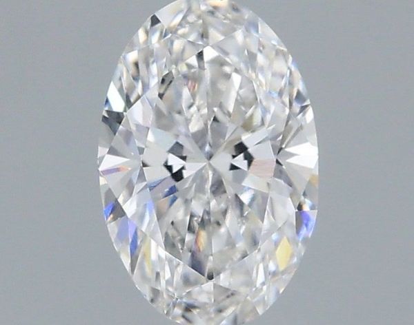 Oval Lab-Grown Diamond image