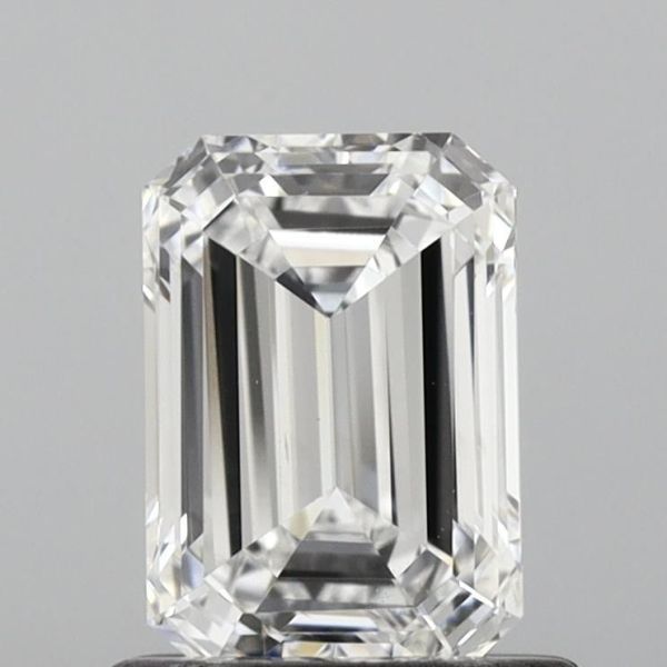 Emerald Lab-Grown Diamond image