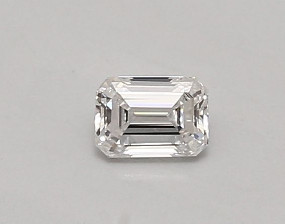 Emerald Lab-Grown Diamond image