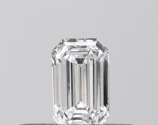 Emerald Lab-Grown Diamond image