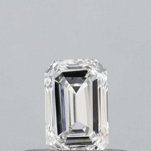 Emerald Lab-Grown Diamond image