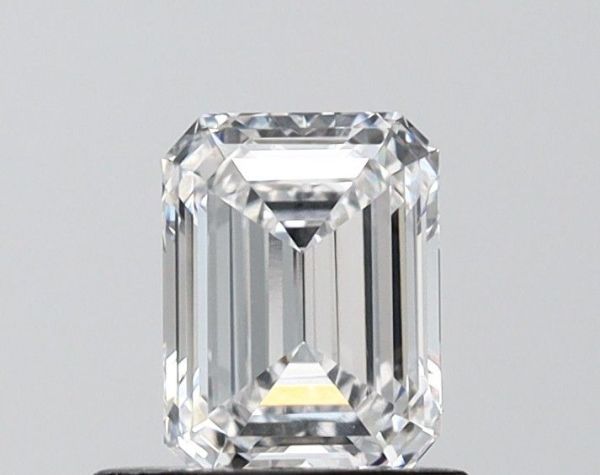 Emerald Lab-Grown Diamond image