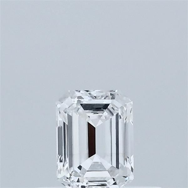 Emerald Lab-Grown Diamond image