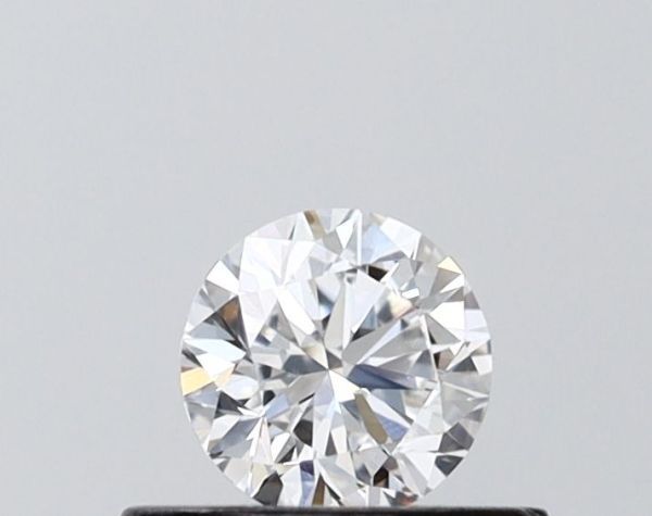 Round Lab-Grown Diamond image