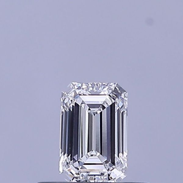 Emerald Lab-Grown Diamond image