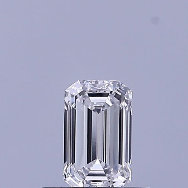 Emerald Lab-Grown Diamond image